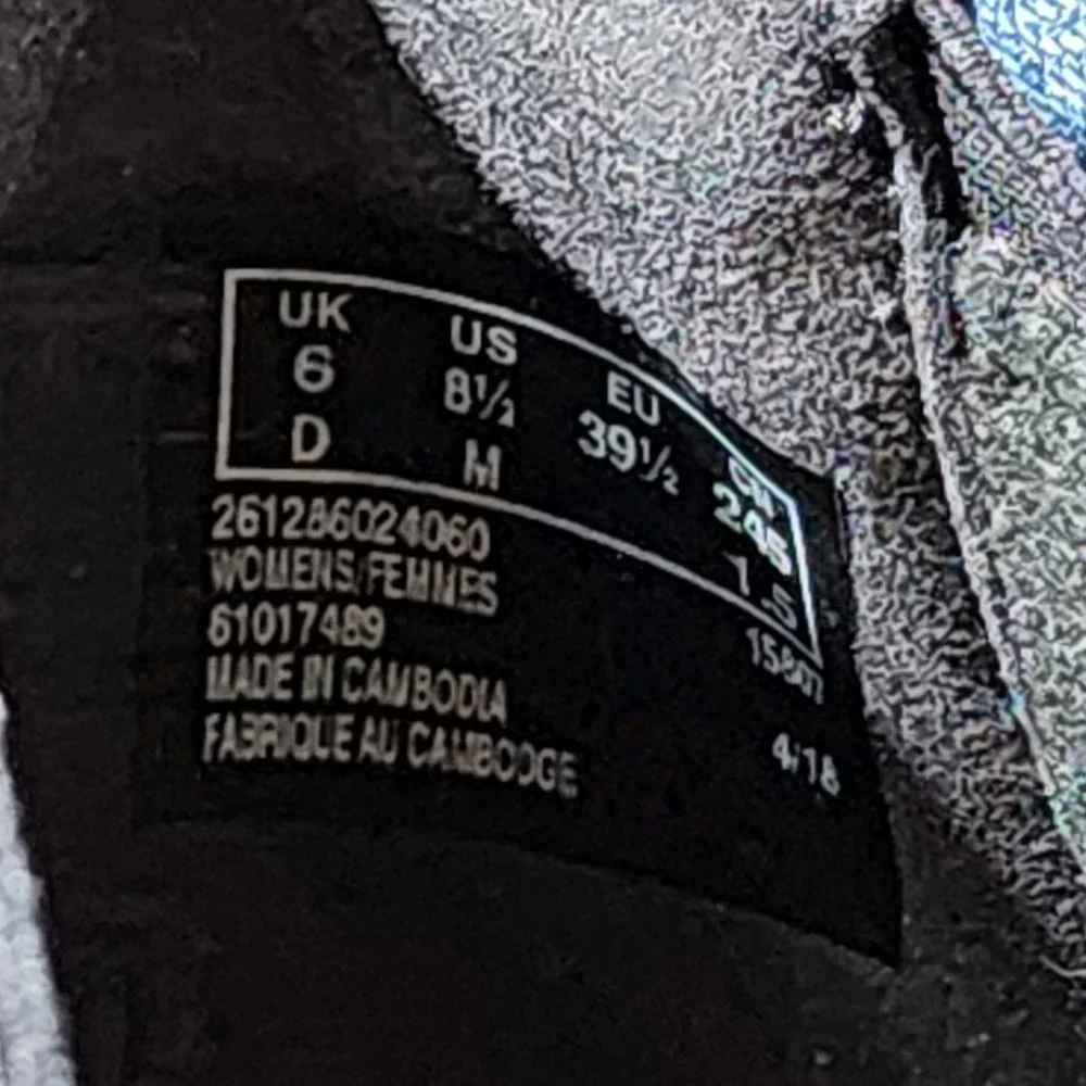 Like New Clarks Black Tweed Combo Slip-On Flats - Picture 8 of 10